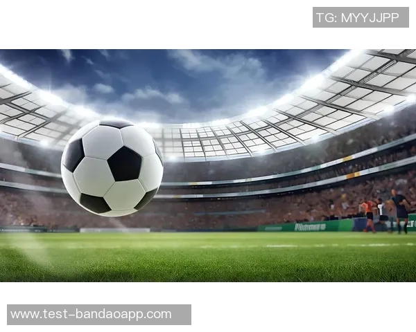 激情四溢的足球赛场与气势磅礴的音乐交融出动人旋律